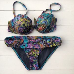 Victoria’s Secret Swimwear Paisly Biofit